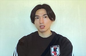 サッカー日本代表・南野拓実「上手くいかなかった初戦が2つ続いて感じたのは、気持ちの部分しかない」「常に自分がゴールしたい」リバプールで「カップ戦3試合連続ゴール」の好調ぶりを代表でも期待【動画】の画像