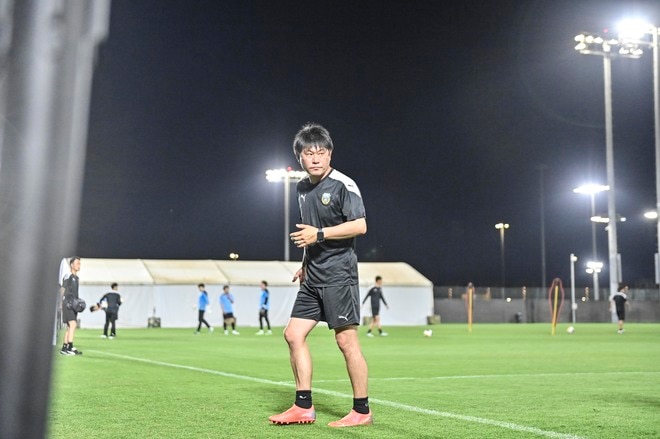 【川崎フロンターレアルバム】サウジアラビア到着翌日4月23日のジェッダ市内での「コーチングスタッフ＆クラブスタッフ写真」と「選手と子どもたちの交流写真」合計98枚！の画像067