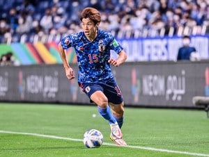 【大迫勇也の日本代表復帰(1)】再び日の丸を着ける可能性はあるのか？「全力でいろんなものを賭けて戦う価値がある」と語っていた代表から遠ざかる中で、25日にメンバー発表の画像