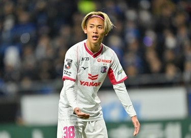 この崩し方とシュートコース最高すぎる」J1C大阪の美しい連携からの