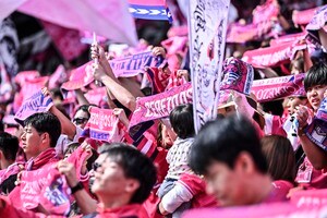 「やばいこれカッコ良すぎる!!」C大阪が発表した“夏季限定ユニフォーム”が「いい意味でリミユニっぽなくない」と絶賛！「今までで一番刺さった」の声が出たピンクデザインの画像