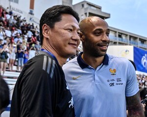 ｢アーセナルで150ゴール｣ティエリ・アンリ級スターの｢自伝｣を18歳で執筆、『ワールド・サッカー』主要ライターに【亡くなった｢史上最高のサッカー・ライター｣】(3)の画像