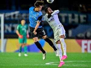 川崎の攻撃的CB大南拓磨が相手の背後を取ってのアシスト場面について語る！「ミキくんにも、チャンスがあれば前へ上がりたいんですよねという話はしていた」の画像