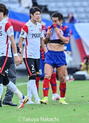 【Jリーグ分析】「日本代表マッチアップ」酒井宏樹VS長友佑都で酒井が決めた「9年半ぶりゴール」の裏側【FC東京VS浦和レッズ】逆転のレッズ(1)の画像