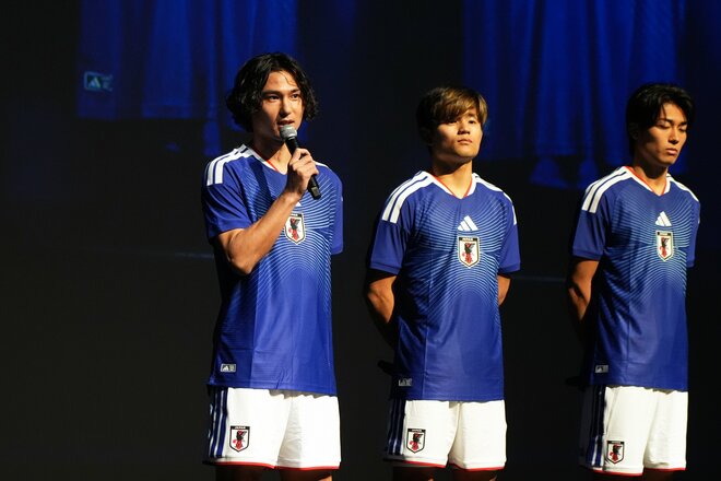 ｢JO1｣と｢INI｣の新ユニットとイケメン対決！ 南野＆久保＆中村の新コンビ“タキタケイト”が日本代表“新ユニフォーム姿”で｢自分の限界を超える！｣の画像020