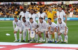 イングランド代表のユニフォームが「ホーム用は最悪」と致命的不人気!SNS連続投稿も　「パワポのプレゼン資料」「国中をがっかりさせてくれた」「これがナイキのベスト？」炎上止まらずの画像