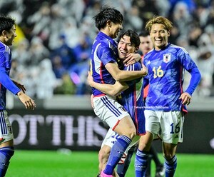 「この大雨でこのコンディションは凄すぎる」U23日本代表の試合で、「こんだけ土砂降りの雨なのに、水たまりひとつない！」と北九州スタのピッチに称賛！ 視界不良の大雨を“完封”の画像