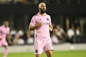 ｢寂しくなるなぁ｣34歳の元サッカーアルゼンチン代表FWゴンサロ・イグアインが｢現役引退｣を発表!! ｢レジェンド｣など引退を惜しむ声が続々の画像