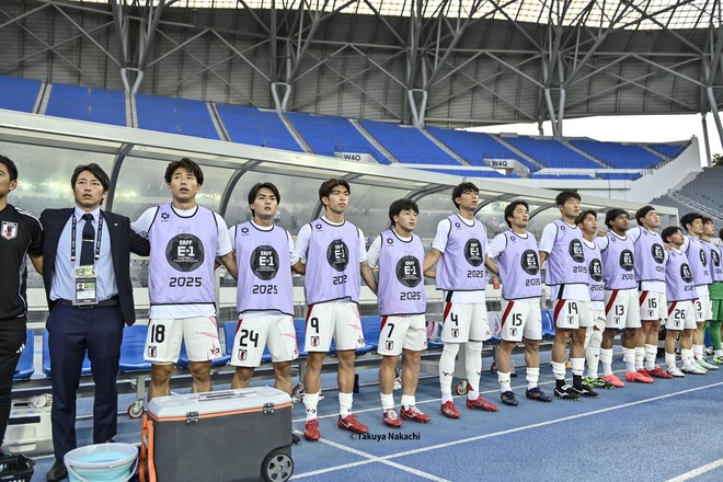 【山田新アルバム】川崎フロンターレFW山田新の中国戦での写真19枚！ 日本代表2ndユニフォームを着用した貴重姿「日本代表ー中国代表」の画像007
