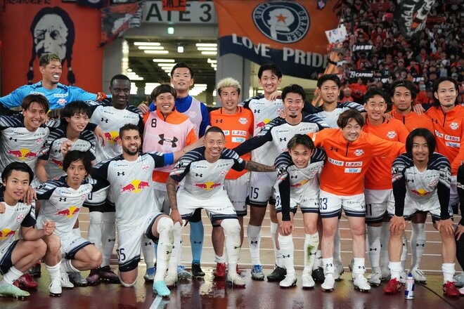 開始5分の背番号10の先制ゴールで幕開け！雨天の国立での1位と3位の上位対決はアウェイチームに軍配【ジェフユナイテッド千葉vsRB大宮アルディージャ】PHOTOギャラリー27連写の画像026