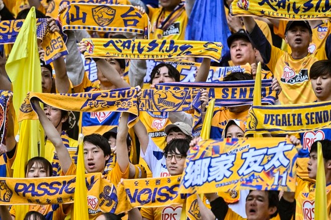 【仙台サポーターアルバム(2)】雨の試合に2000人！ 現地撮影した「ベガルタ仙台のサポーター写真99枚」！「ジェフユナイテッド千葉ーベガルタ仙台」の画像010