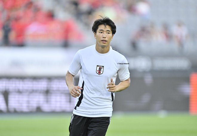 【山田新アルバム】川崎フロンターレFW山田新の中国戦での写真19枚！ 日本代表2ndユニフォームを着用した貴重姿「日本代表ー中国代表」の画像017