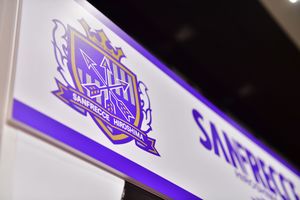 「真顔でボケてくんの強すぎ」J1サンフレッチェ広島の"新加入選手"が会見で語った「座右の銘」が話題に！ 古巣のサポーターは「早速ぶっかましてる」と反応の画像