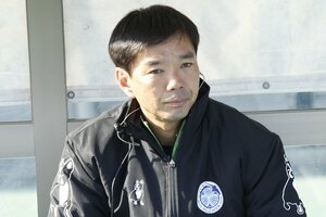 悲願のJ1昇格へ(1)首位陥落・水戸ホーリーホック林雅人コーチが語る“攻撃担当コーチ”の役割｢試合の流れを10分おきに分析｣“4つの変更”の実行タイミングを探る！の画像