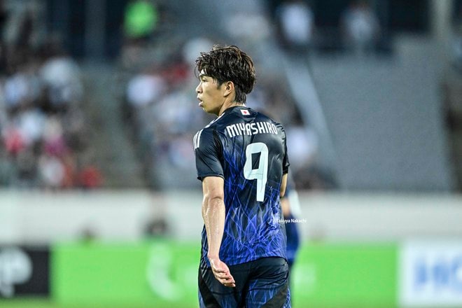 【宮代大聖アルバム】FW宮代大聖の韓国戦で先発出場した写真33枚！ サッカー日本代表がE-1連覇を達成した記念試合での現地写真「日本代表ー韓国代表」の画像006