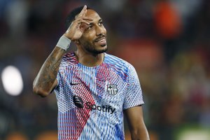 「彼を連れ戻して」バルセロナの元ガボン代表FWオーバメヤン惜別動画に悲痛の声！ 半年間のみの所属となった韋駄天FWにクラブも「たくさんの思い出をありがとう」の画像