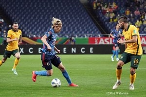 【サッカー日本代表・伊東純也独占インタビュー】ワールドカップ最終予選では「負けたらほぼ終わり、というプレッシャーがある」【伊東純也が語るプロ入り前、ヨーロッパ、日本代表】(1)の画像