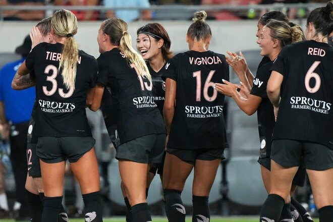なでしこ美人DFが｢決勝点｣アシスト、サッカー界のレディー・ガガは｢私服姿｣でピッチに、アメリカ女子サッカーで奮闘する守屋都弥、遠藤純、スタンボー華のホーム戦【アメリカNWSL】激闘PHOTOギャラリーの画像011