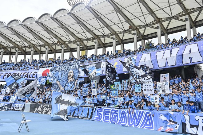 【サポーターアルバム(2)】G大阪戦の執念の同点弾導いた川崎フロンターレのサポーター写真94枚！ Gゾーンからメインスタンドまで撮影「川崎フロンターレーガンバ大阪(2)」の画像044