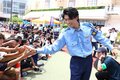 【画像23枚】中村敬斗の警官姿に｢カッコいい｣大歓声！千葉県警｢闇バイト防止｣イベント密着(2)革靴で神技リフティング！悩める中学生へ世界基準のアドバイスもの画像020