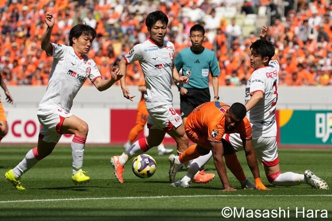 元サッカー日本代表が｢東海ダービー｣で激突！　エース乾貴士ら清水攻撃陣を名古屋｢19歳イケメン新星｣が完封【清水エスパルスvs名古屋グランパス】PHOTOギャラリーの画像002