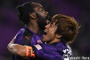 PHOTOギャラリー「ピッチの焦点」【ＪリーグＹＢＣルヴァンカップ　グループステージ　第4節　湘南ベルマーレｖｓＦＣ東京　２０２２年４月１３日　１９：０３キックオフ】の画像