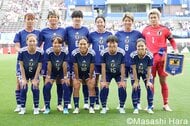 ｢こんなん泣いちゃう｣久保建英、鎌田大地ら日本代表6選手＆森保監督の“成長の軌跡”特別ビジュアルが新宿駅に出現！ Jリーグ共闘の｢激エモ広告｣にファン感涙の画像