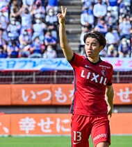 DVDで昆虫鑑賞、マリオカートの実力…… サッカー元日本代表・阿部勇樹氏の意外な素顔満載の「引退試合の裏側動画」が1万回再生！　中村俊輔、田中マルクス闘莉王氏らがマル秘エピソード明かすの画像
