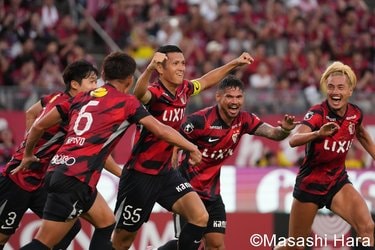 画像・写真：鹿島が誇る得点王の｢ロング弾｣で先制、闘将の｢ヘッド弾｣で