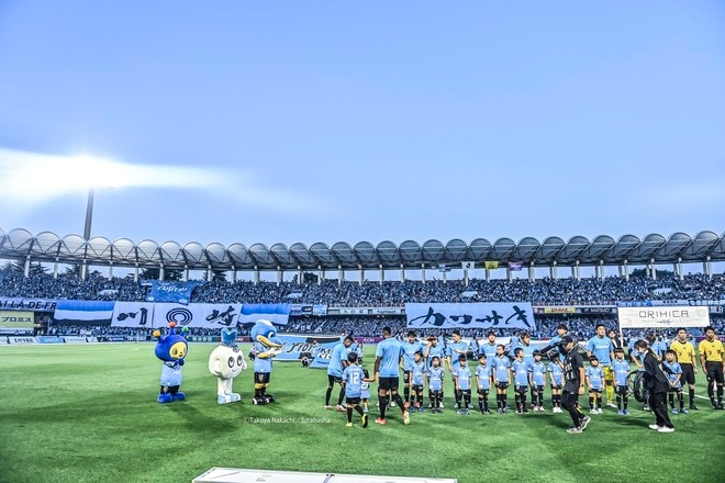 川崎サポーターが試合後に掲げた「スポンサーへの巨大横断幕」とは……31文字に込められた地域共存・共栄への強い思いの画像