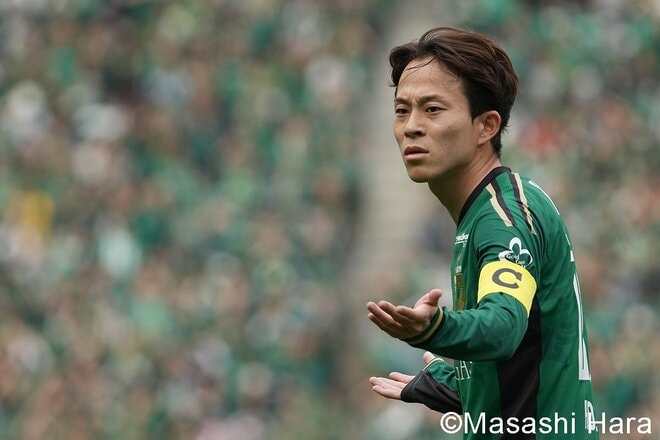 ｢Tokyo is Green｣意地のぶつかり合いとなった“東京ダービー”はスコアレスからのPK決着！東京Vサポーターが掲げた横断幕と歌い上げた｢緑が大好き｣チャント【東京ヴェルディvs FC東京】激闘PHOTOギャラリーの画像004