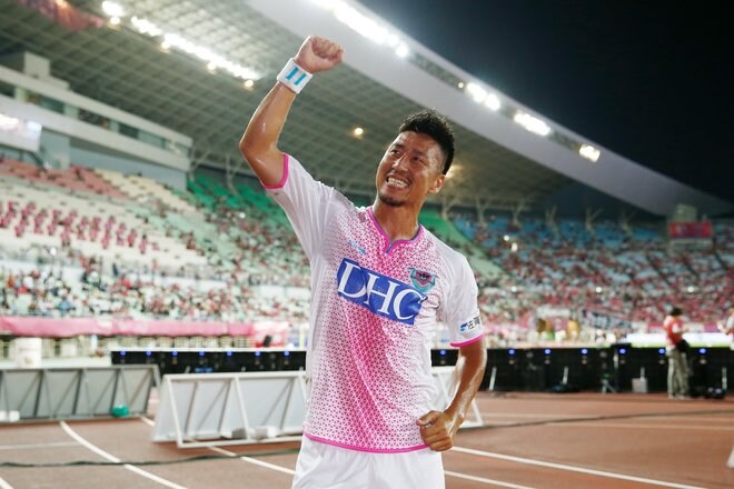 【J2後半戦開始(1)】激化するJ1昇格争い…「鳥栖に愛された男」FW豊田陽平は退路を断ち栃木へ【戸塚啓のJ2のミカタ】の画像