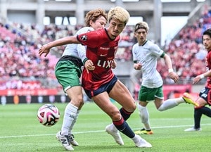 【ジーコに常勝復活を託された男・鈴木優磨に課せられるもの(2)】勝負の5月3連戦。広島・神戸との試合を控える重要な1週間で鈴木優磨は何をすべきかの画像