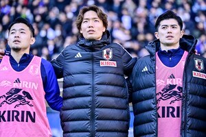 「板倉の人柄が良すぎて」日本代表の舞台裏映像で公開された板倉滉の「チームメイト思いの行動」に称賛止まらず！「めっちゃいい人」「キャプテンの素質感じる」の声の画像