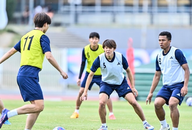 パリ五輪・サッカー日本代表がボルドー市内で初練習！「だいぶきつかったです」と充実の表情……バックアップメンバー山田楓喜も合流して19選手が参加の画像