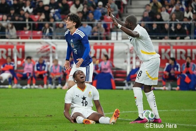 アクシデントの瞬間を激写！田中碧と接触したアブ・フランシスの回復を願う！森保ジャパンのガーナ戦快勝劇をピッチレベルで振り返る！【日本代表vsガーナ代表】原悦生11月シリーズPHOTOギャラリーの画像008