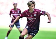 「泣いちゃうから、やめてくれ」サウサンプトンのファン心理を揺さぶる吉田麻也の「復帰」姿!「彼と契約してくれ」「短期契約でいいから」などの声が上がるの画像