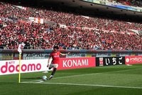 ｢これでこそ浦和レッズ｣真っ赤に染まった埼スタでの凱歌“勝利のウィアダイ”映像が圧巻！｢自然と涙が出ちゃいました｣｢最高でした〜｣