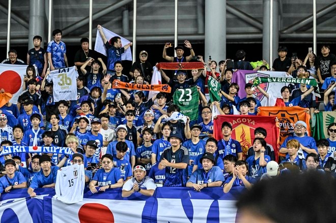 【サポーターアルバム】サッカー日本代表の韓国戦勝利を支えたサポーター写真95枚！ 韓国・龍仁に駆け付けた熱い声援ショット「日本代表ー韓国代表」の画像015