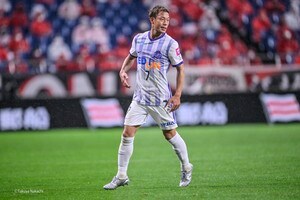 日本代表｢初招集｣のサンフレッチェ広島・野津田岳人「レフティーモンスター」の愛称に騙されてはいけない！見るべきは「卓越したゲームメイク能力」【動画】の画像