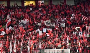 浦和レッズ連勝の陰に宇賀神友弥「見えかけた大槻サッカー」の画像