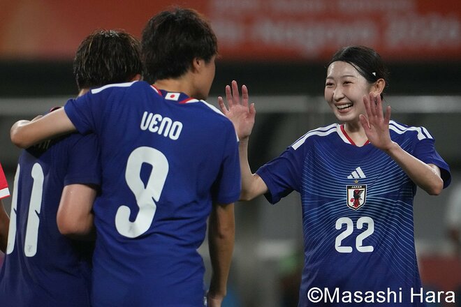 なでしこジャパン、衝撃の2人ハットトリック！ 先制の中嶋淑乃が歓喜＆宝田沙織は10分足らずで3点！ 代表初ゴールの選手が笑顔のハグ！アジア大会初戦で快勝！【日本女子代表vsタイ女子代表】激闘PHOTOギャラリーの画像003