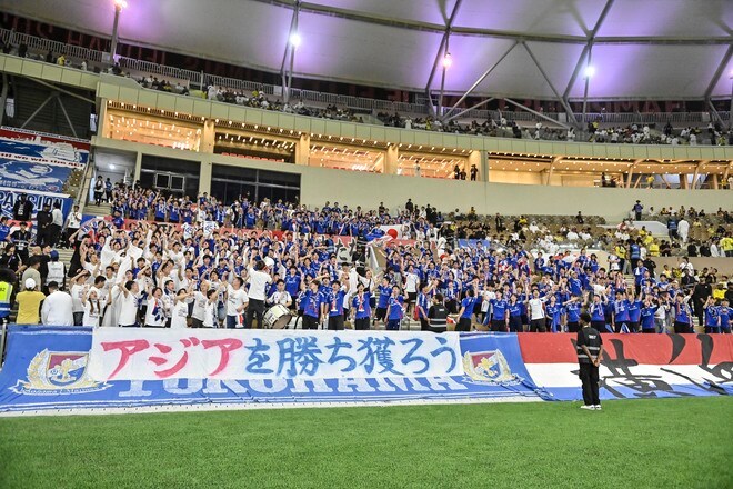 【サポーターアルバム】「横浜F・マリノス―アル・ナスル」サウジアラビア・ジェッダに約700人駆け付け、チームに声援送る！ 現地撮影66枚のサポーターPhotoの画像036