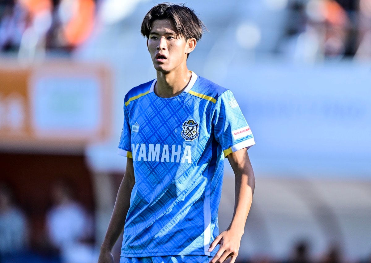 そこからヘディング!?すごい!」日本待望の19歳大型FW後藤啓介の そこからヘディング!?すごい!」日本待望の19歳大型FW後藤啓介の