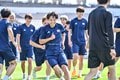 U23日本代表がパリ五輪の初戦・パラグアイ戦に向け前日練習！ DF鈴木海音が練習中に突如発した“大きなかけ声”でチームは明るい空気に…スタッフからも「いいね！」と好評の画像010