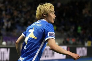 日本代表MF伊東純也3年ぶりゲンク復帰、背番号10ユニフォーム姿にファン興奮！｢写真も全部かっけーな！｣｢最高すぎて寝られないよ｣の声の画像