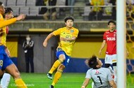 浦和レッズが表れた「4つの試合」(2)「トップへのくさび」を消されても…福岡戦の勝利を決めた突破口の画像