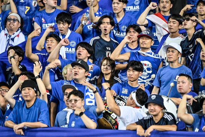 【サポーターアルバム】サッカー日本代表の韓国戦勝利を支えたサポーター写真95枚！ 韓国・龍仁に駆け付けた熱い声援ショット「日本代表ー韓国代表」の画像011