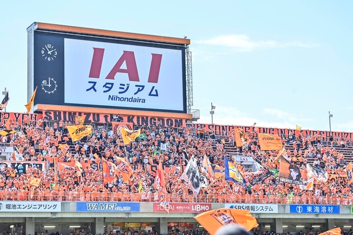 ｢2.5次元のちびまる子ちゃん｣サッカー少年ケンタくんとまるちゃんの実写＆アニメ＆時空を超えた夢のツーショットが実現！｢胸アツ!!｣｢このツーショットは泣ける｣