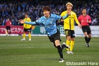 壮絶な8発打ち合い！新加入5人起用“進化”した川崎が開幕勝利！エリソン圧巻ハット！変化した右サイド！奮闘したCBコンビ！昨季2位の柏に激勝！【川崎フロンターレvs柏レイソル】激闘PHOTOギャラリー